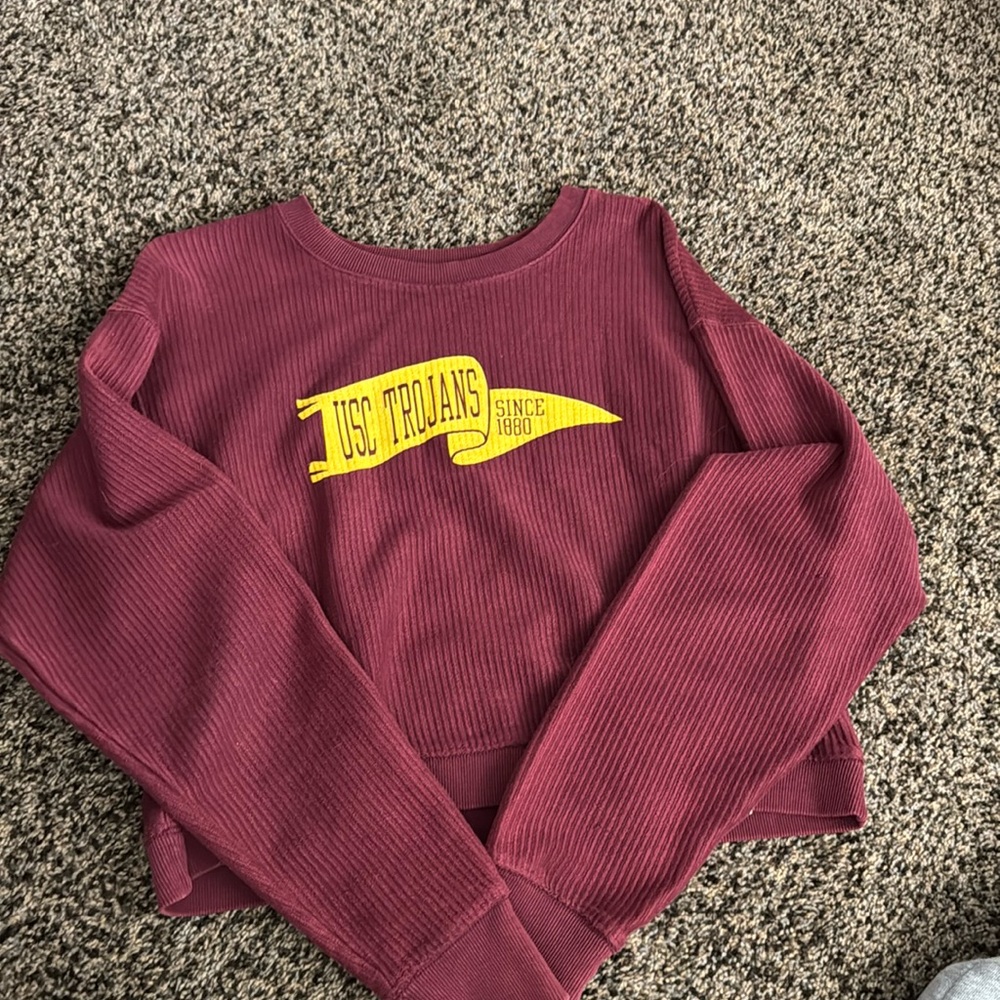 Women’s USC longsleeve - small